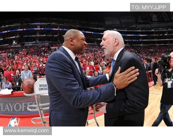 小牛队与快船队历史交锋记录分析及战绩回顾