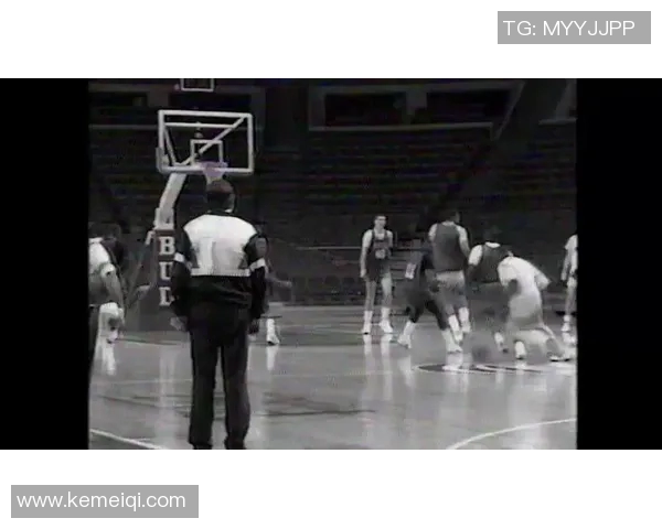 活塞与雄鹿精彩对决直播回放全程回顾与精彩瞬间分析