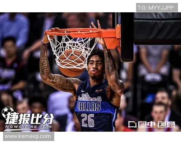 火箭队与黄蜂队激战央视直播精彩瞬间回顾与分析