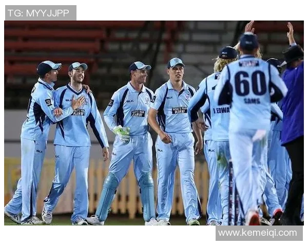 威科姆主场迎战雷丁队双方争夺关键三分的激烈对决