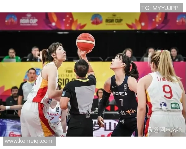 北京排球队在杯赛中的灵活战术与团队配合展现出色表现分析