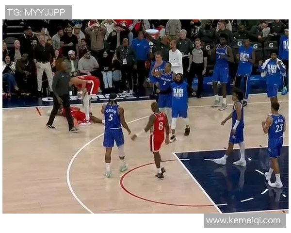 奥兰多魔术与活塞激战正酣谁能在NBA赛场上笑到最后