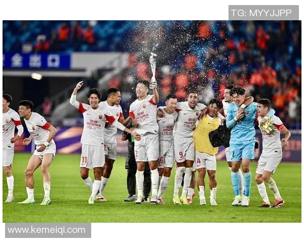 恒大与蔚山现代巅峰对决谁能在亚冠赛场书写辉煌历史