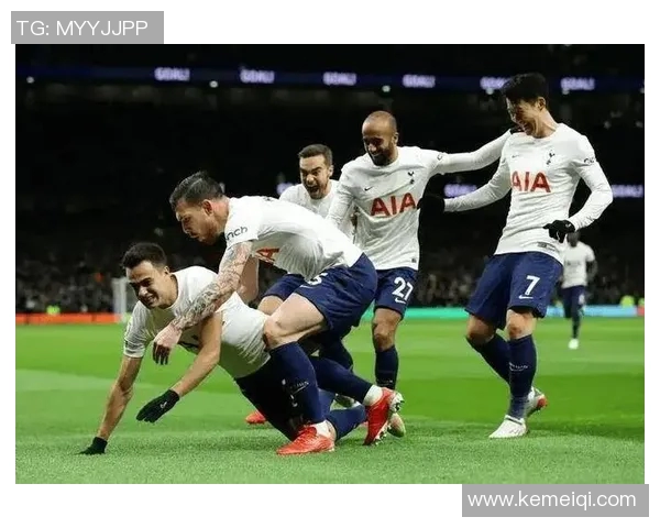 英冠激战赫尔城迎战米尔沃尔双方争夺关键三分的精彩对决