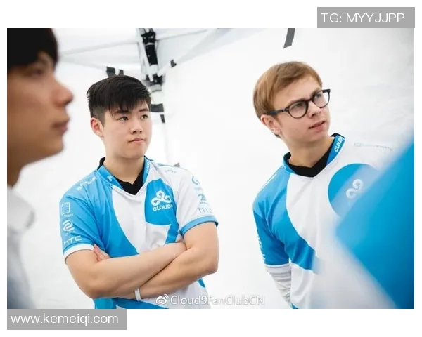 V5战队快攻体系解析：如何在英雄联盟中实现快速制胜策略