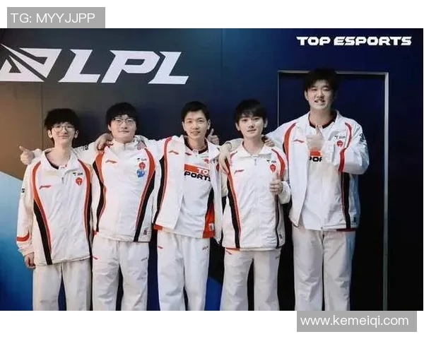 TES团队默契提升显著职业联赛中配合表现引人注目